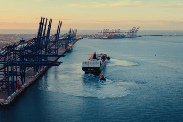 Container ship leaving the Port of Felixstowe, UK. Photo SchiPhi.tv  Shutterstock
